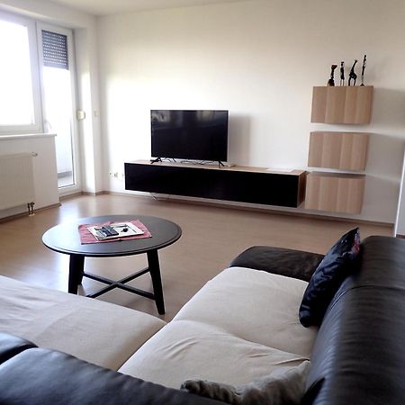 Marguerite Apartment - Parking Including Bratislava Exterior photo